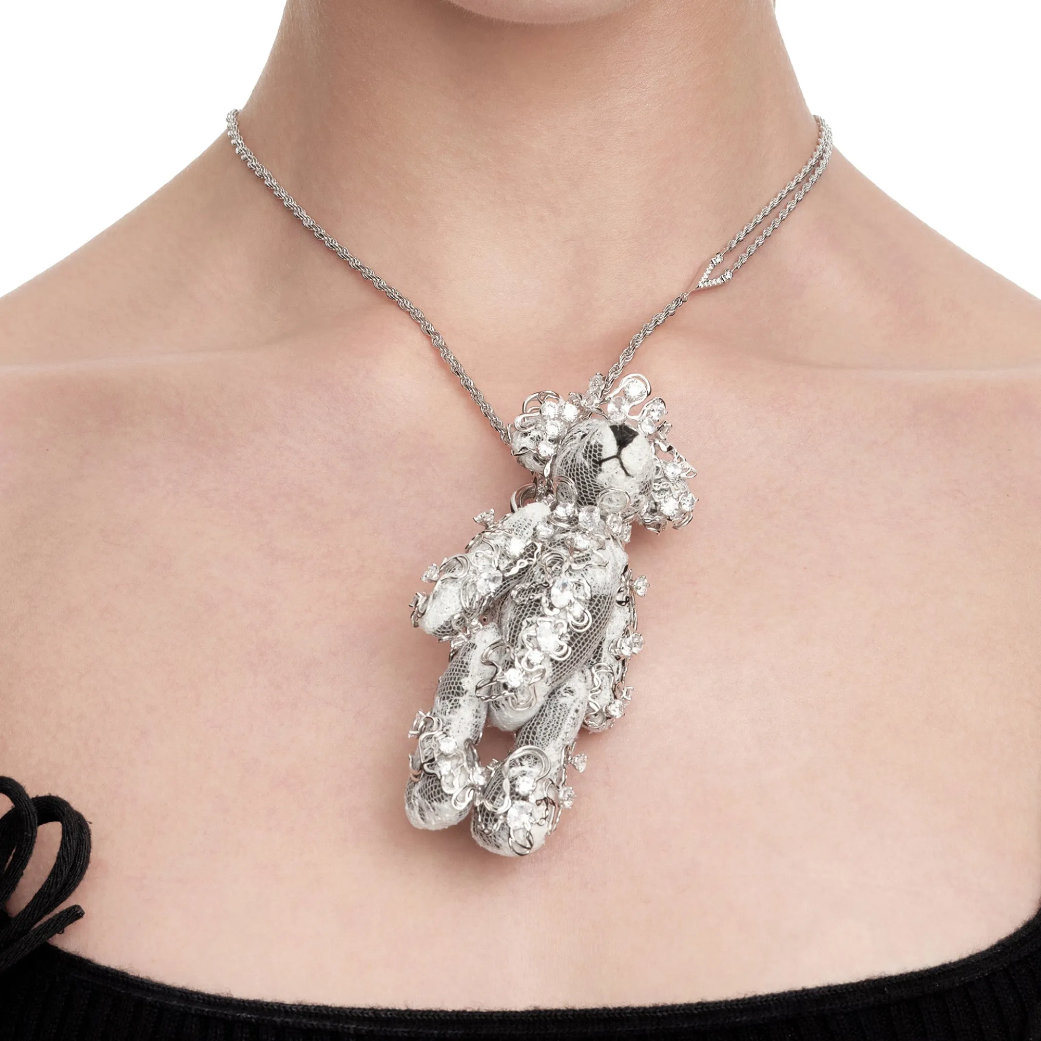 Paradise / Metal Lace Fabric Bear Pendant Necklace