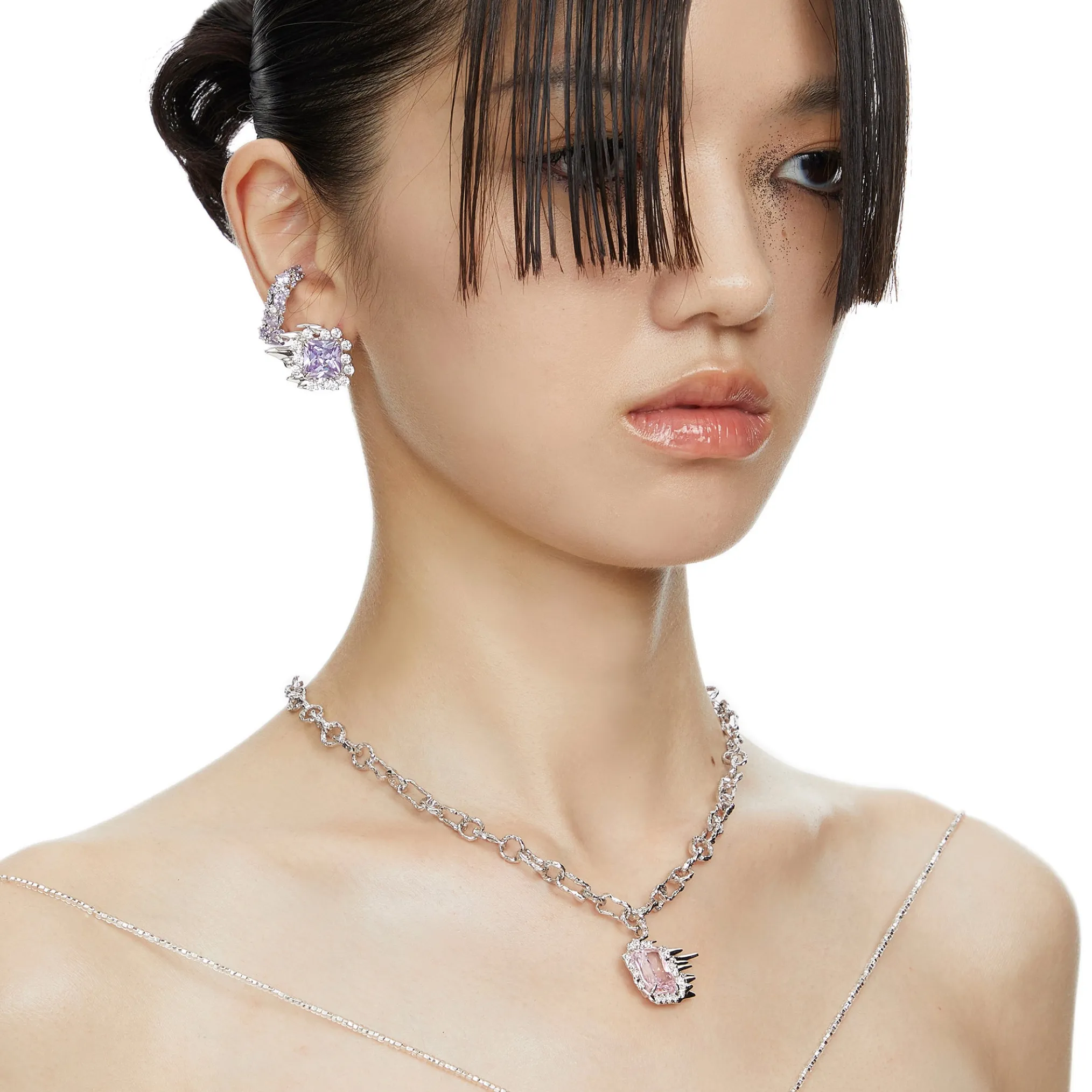 Ripple / Liquefied square zircon with texture chain Necklace